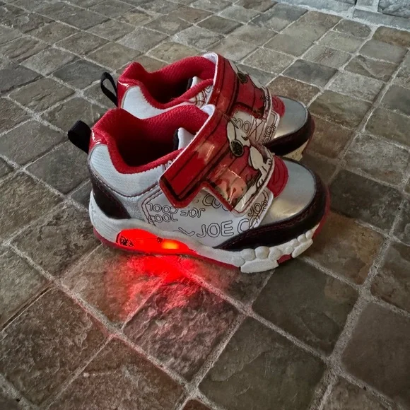 Snoopy light up shoes - Picture 1 of 8